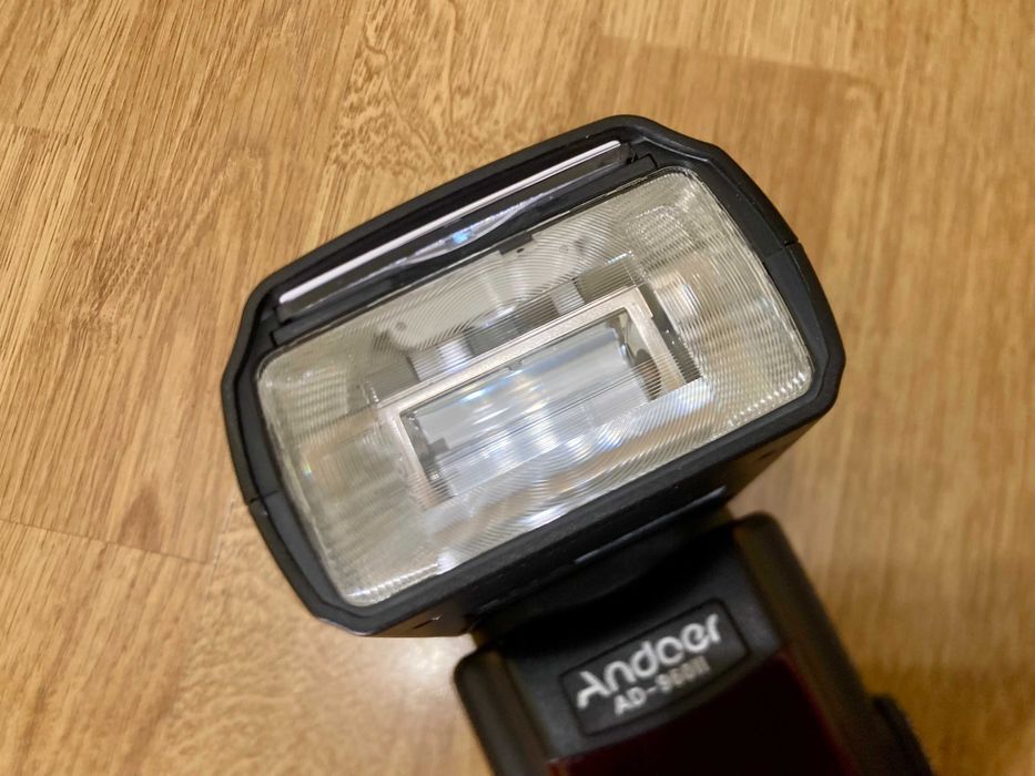 Фотоспалах універсальний Andoer AD-960II у ідеальному стані (вспышка)