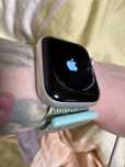 Apple Watch Series 5 Nike | 40 мм | GPS | 32 ГБ