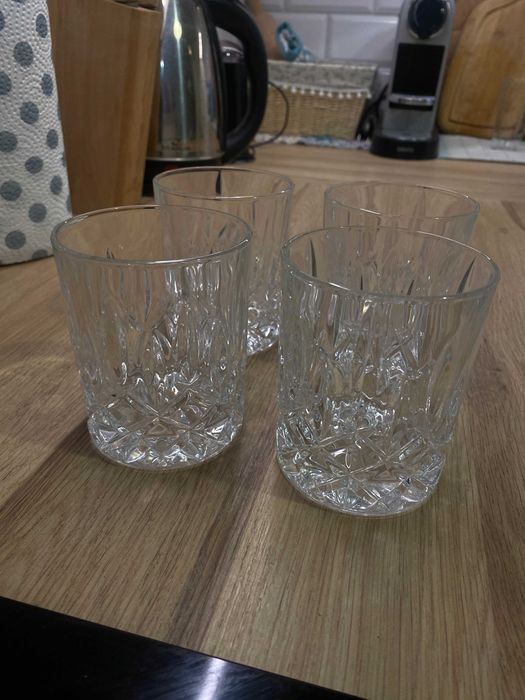 Zestaw 4 szklanek kryształowych