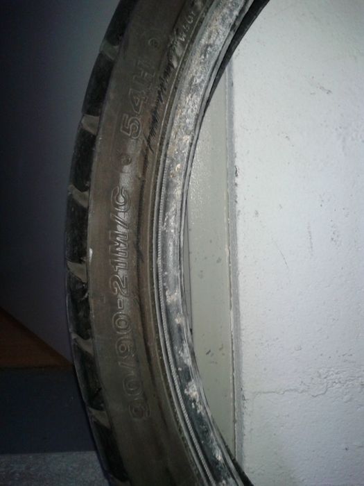 Pneu Frente Mota Bridgestone “Battle Wing BW501” Com Cerca de 38000Km