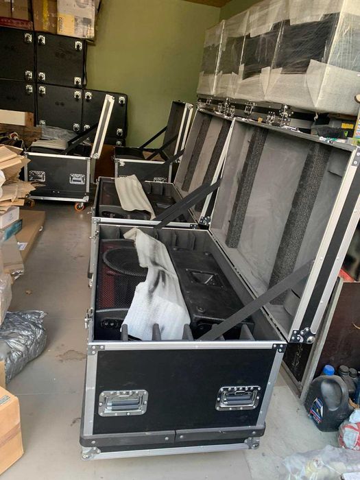 Портали лінійного масиву, топи, сателіти, акустичні колонки