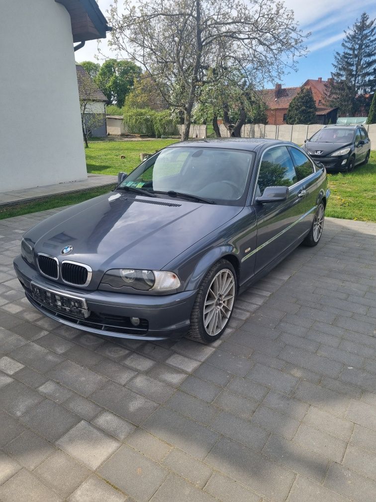 Witam sprzedam ładne BMW 3 COUPE 2003 2.0B