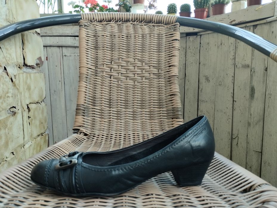 Продам туфли кожаные б у в отличном состоянии