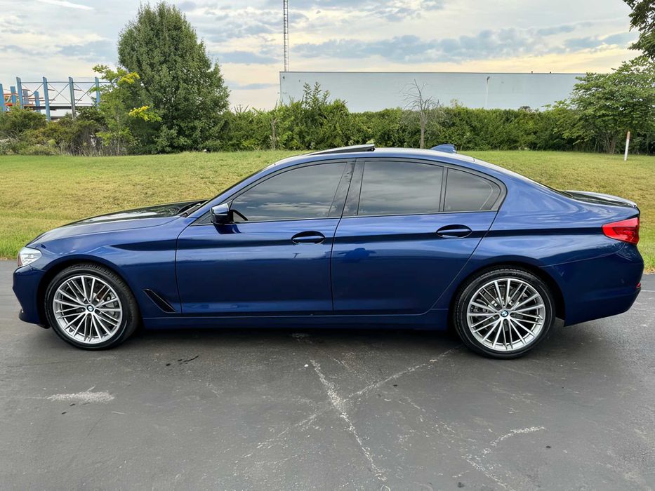BMW 5 Series      2020