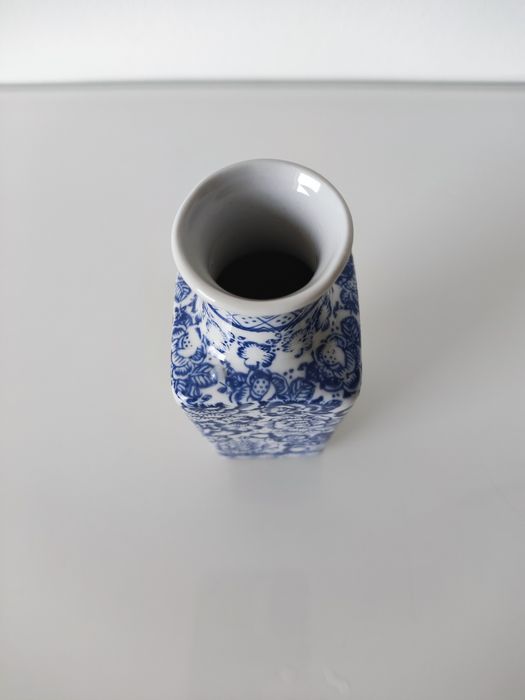 Wazon z porcelany mały