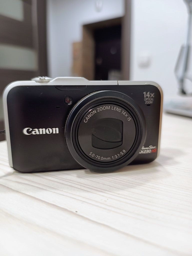 Canon PowerShot SX 230 HS фотоапарат