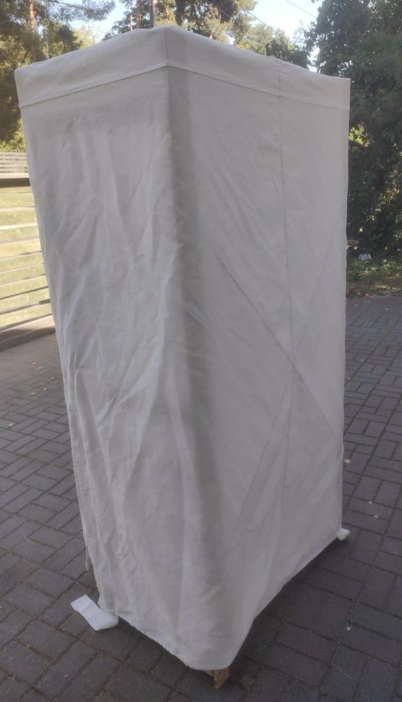 Szafa z drewna sosnowego i tkaniny plutna ikea