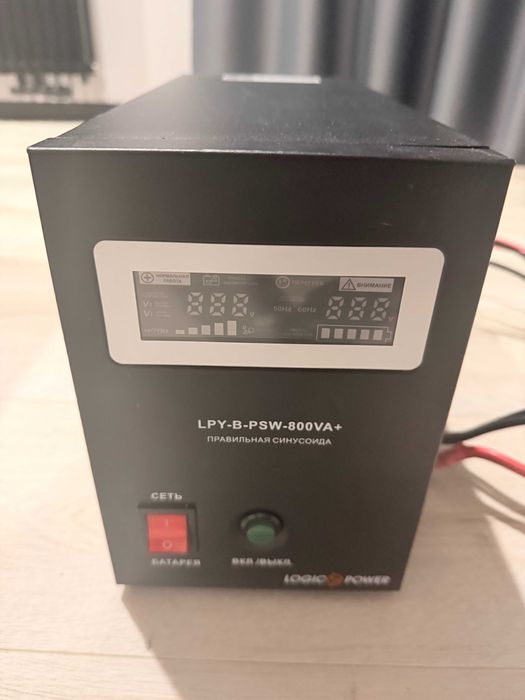 ИБП с правильной синусоидой 12V LPY-B-PSW-800VA+(560Вт) 5A/15A