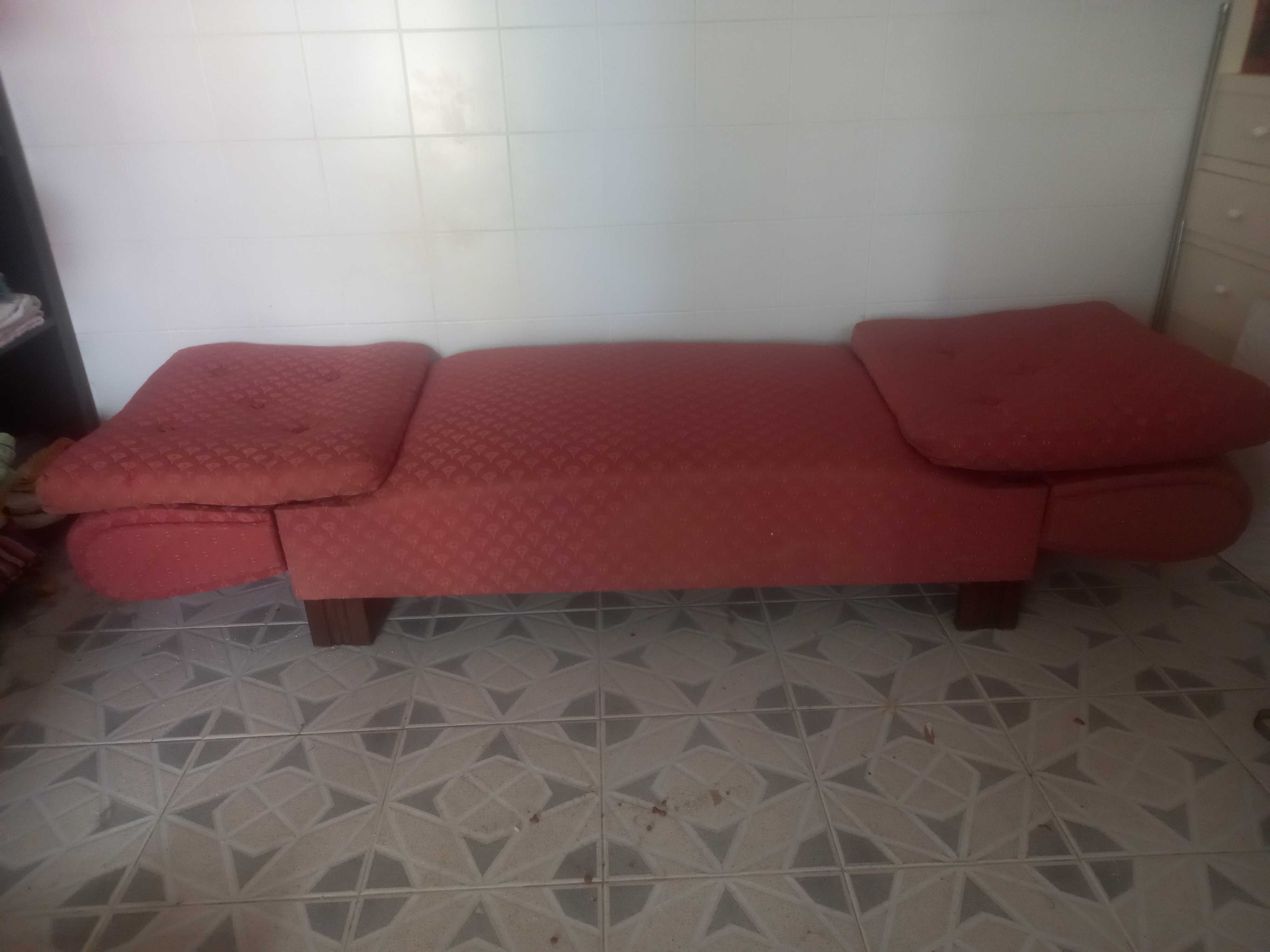 Sofá/ cama vintage 2 lugares