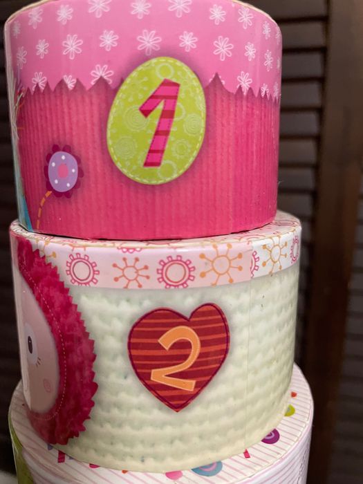 Пірамідка Lilliputiens картонна