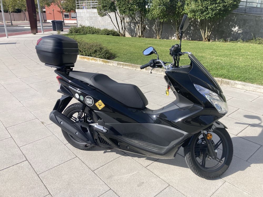 Honda PCX 125 com 11800kms