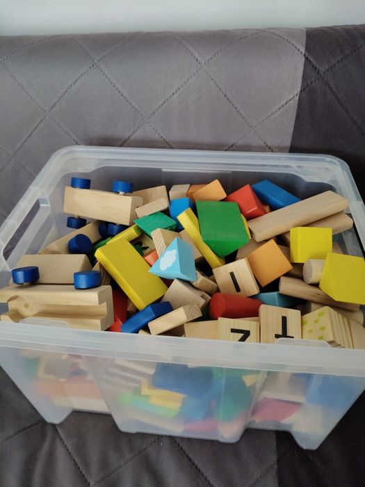 Klocki drewniane około 270 szt