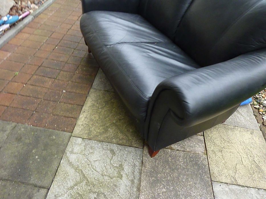 SOFA -skórzana-granatowa