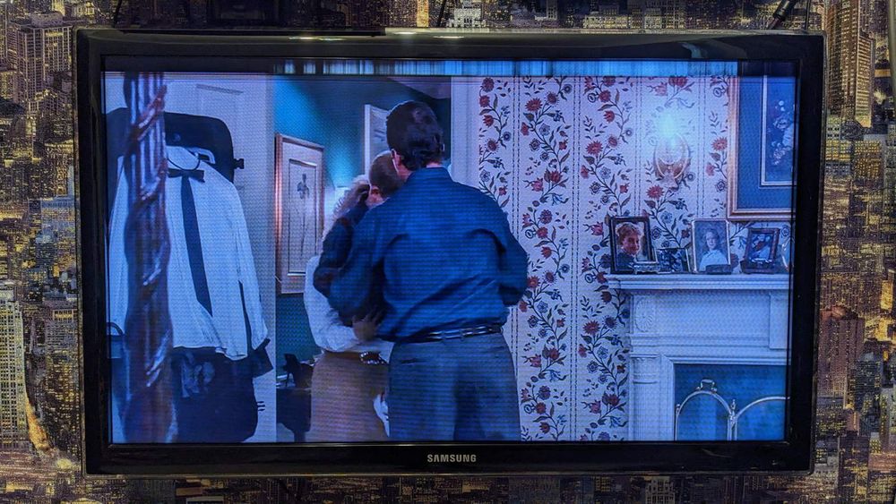 Телевизор LED Samsung UE32D4000NW