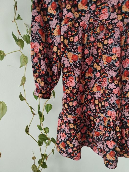 Sukienka z długim rękawem, w kwiaty, z kołnierzem, 100% wiskoza r.XS/S