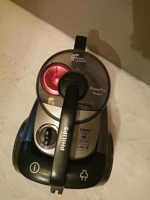 Odkurzacz Philips - bez workowy-2100 W