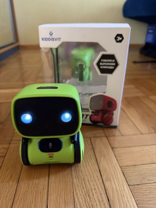 Розумний робот з голосовим керуванням AT Robot