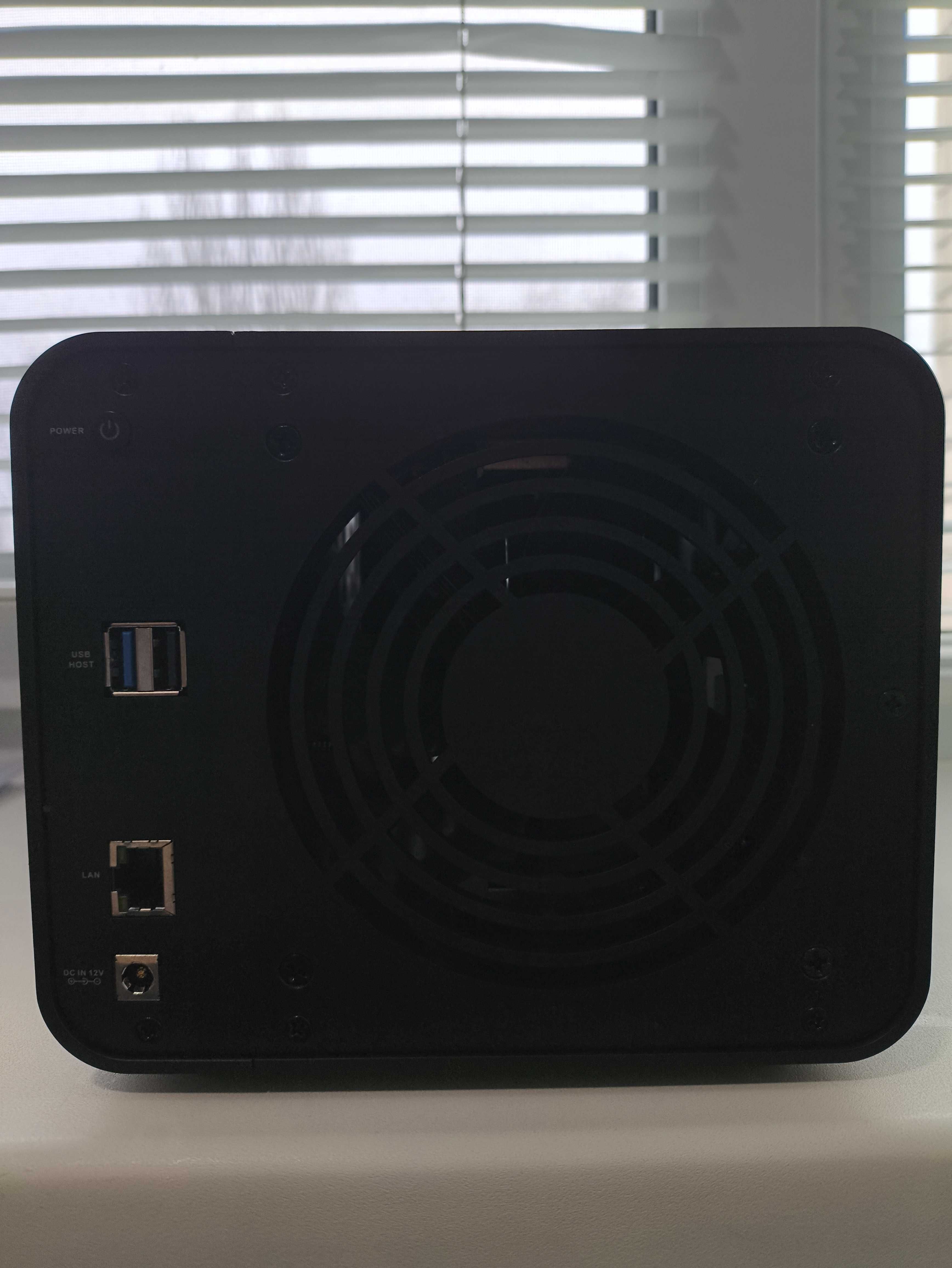Мережеве сховище TerraMaster F4-212 NAS
