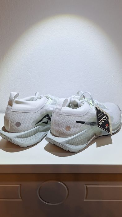 Кросівки Nike Pegasus Trail 5 GORE-TEX , FQ0908, US8.5 EU42 26.5CM