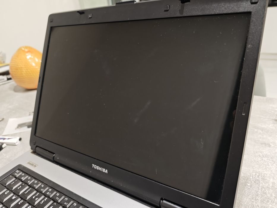 Toshiba satellite Pro L40 uszkodzony