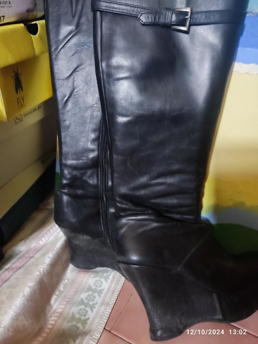 Botas senhora elegantes da estilista Ana Salazar pretas