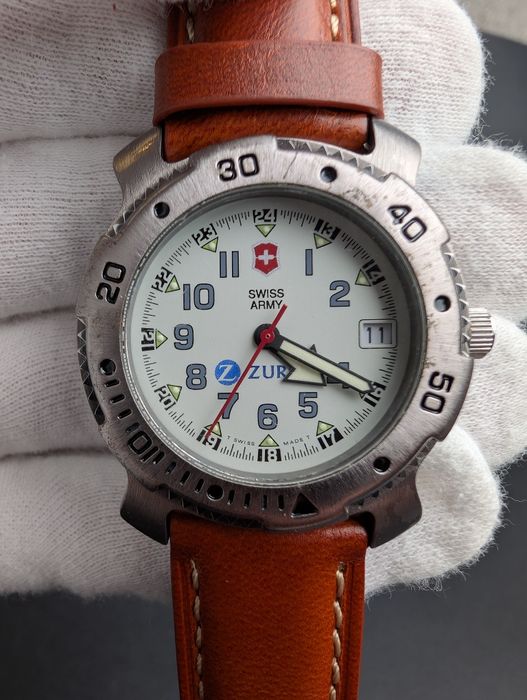 Швейцарський вінтажний годинник Viktorinox  Sviss army