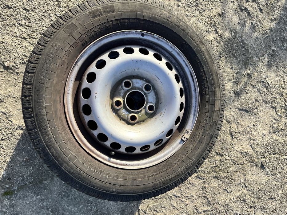 Kola zapas  5 x 120 Bus 215/65R16 C Continental