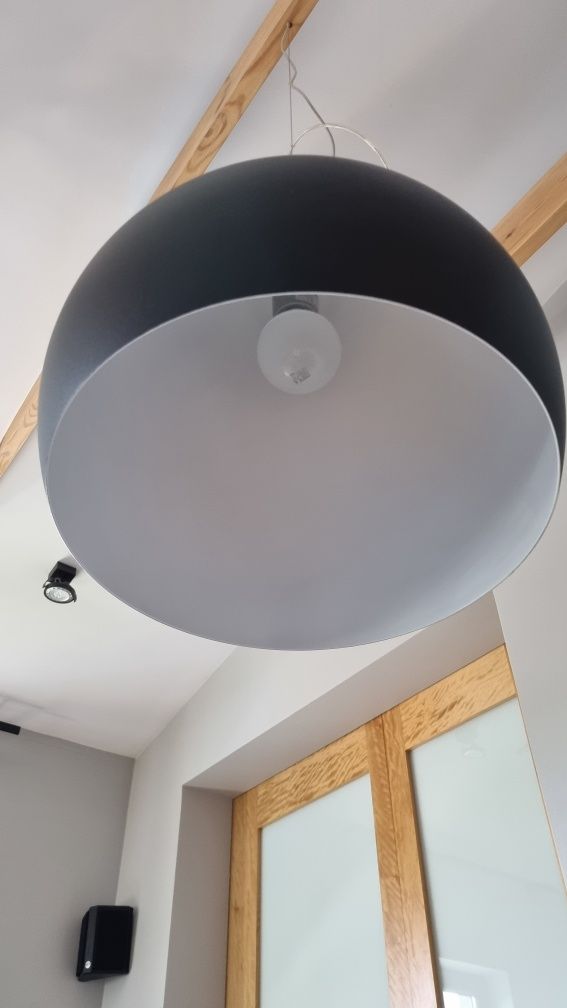 Czarna lampa wisząca, sufitowa calligaris volans