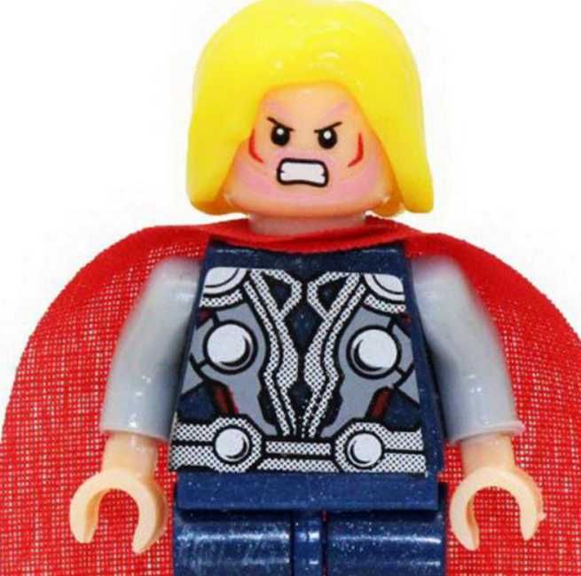 Figurka Thor z serii avengers