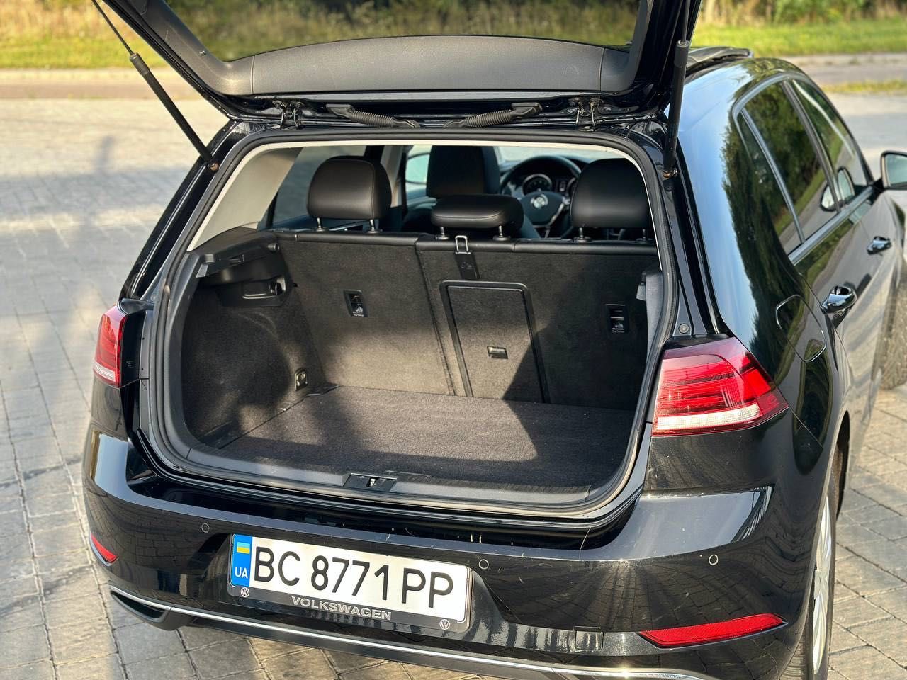 Авто в оренду на довгостроково і на короткий термін VW Golf