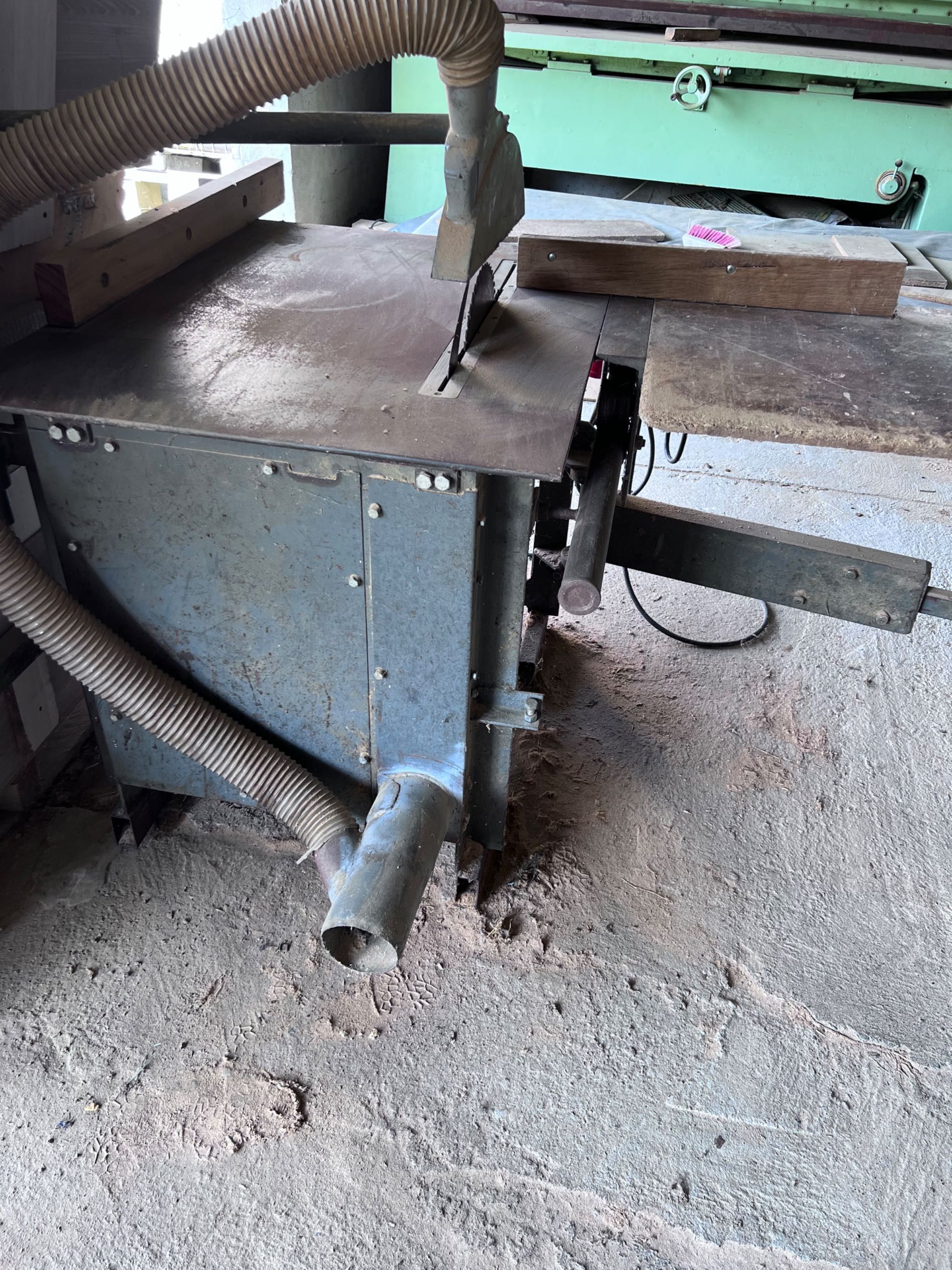 Piła tarczowa 7,5 kw z wózkiem