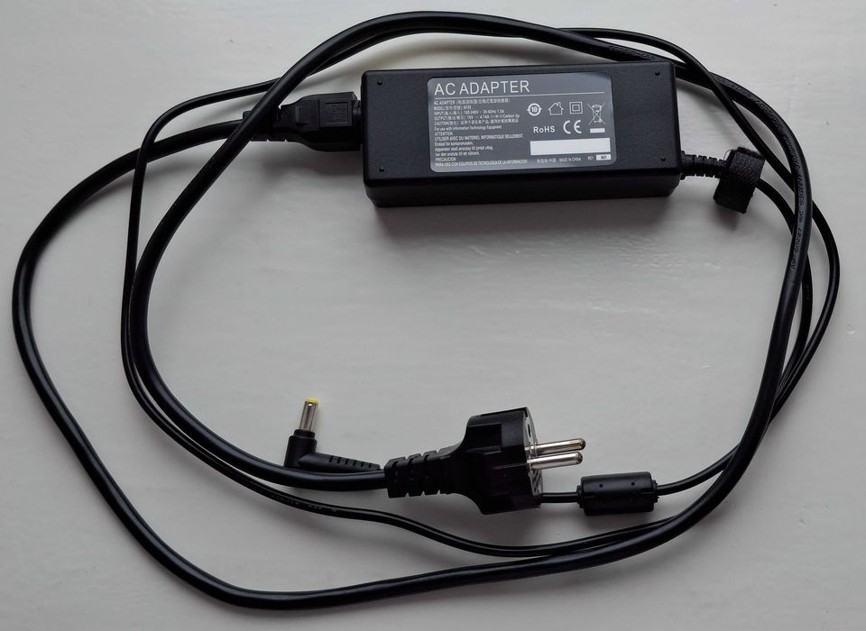 Ноутбук Acer TravelMate TM5760G-32354G50Mnsk (NX.V6KEU.001)