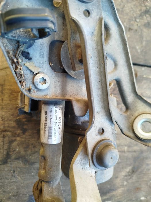 Трапеція двірників ліва, права Peugeot 407 Пежо