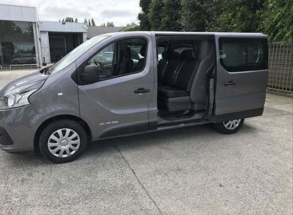 Renault trafic a venda