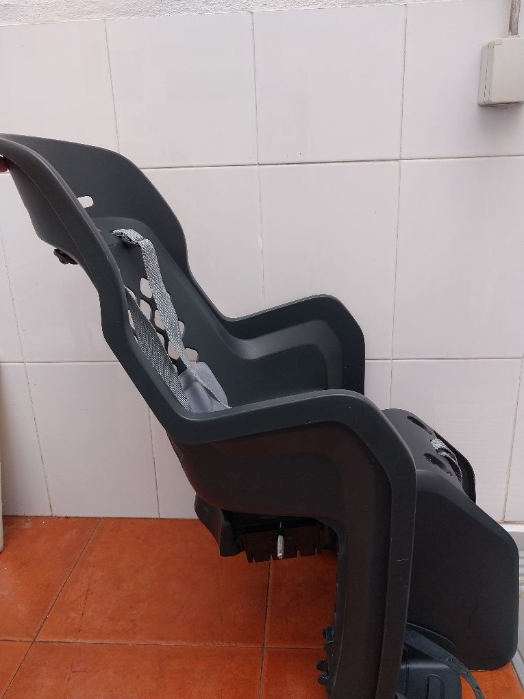 Cadeira de transportar criança p/ bicicleta