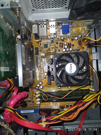 Asus M2N-VM DVI, Dual Core AMD Athlon 64 X2, 6Гб ОЗУ.