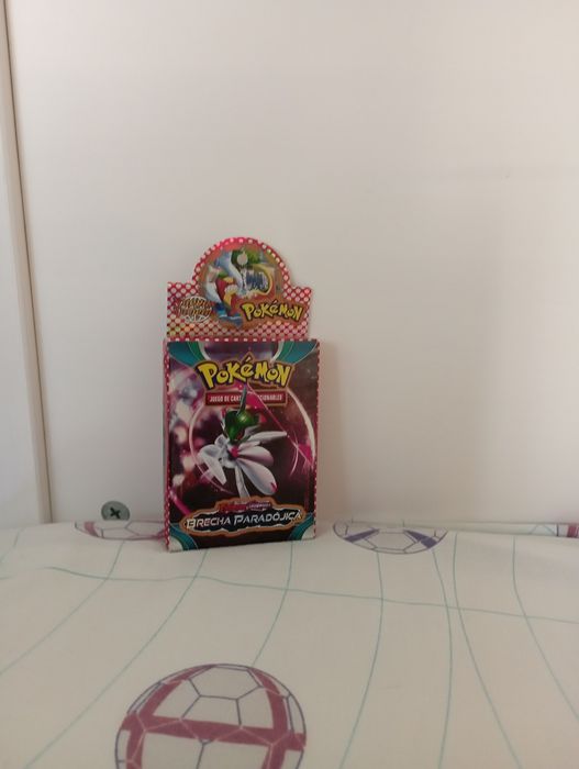 Cartas Pokémon em cx