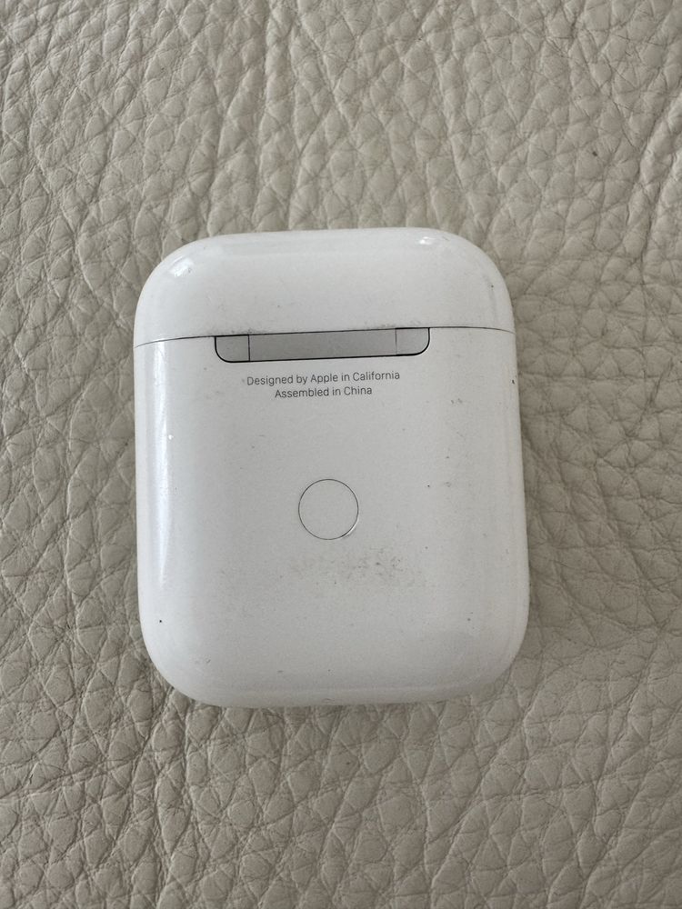 Apple AirPods 2 Case (Кейс) оригинал