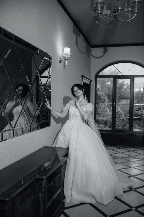 Весільна сукня в ідеальному стані