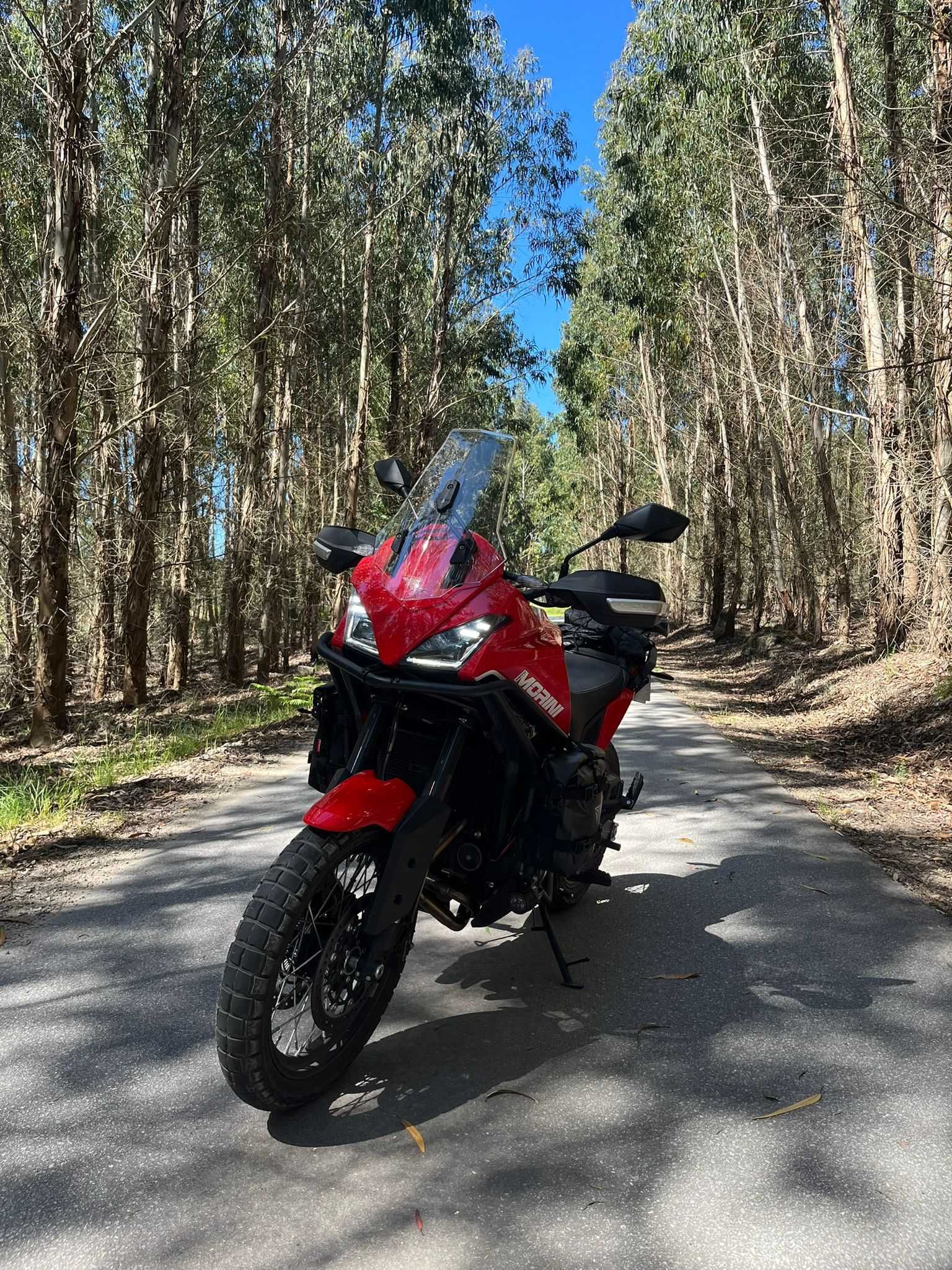Moto Morini X-cape