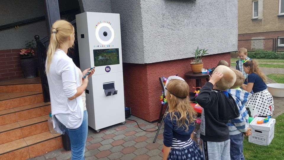 Fotobudka Animator Napis LOVE zjeżdżalnia Dmuchana  BUS 9 dmuchaniec