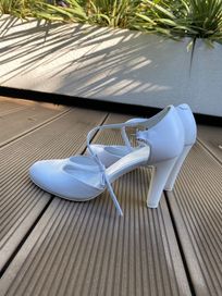 Buty ślubne białe Kotyl - 36