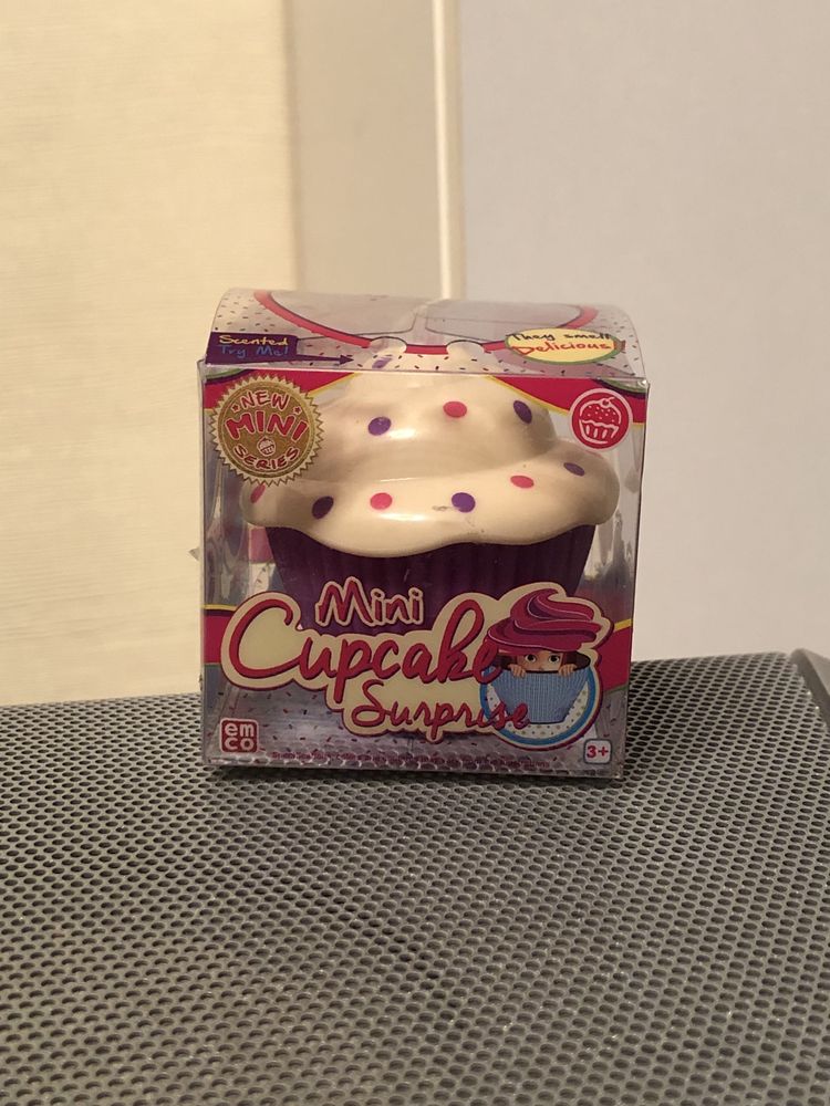 Лялька Cupcake Surprise Mini з ароматом