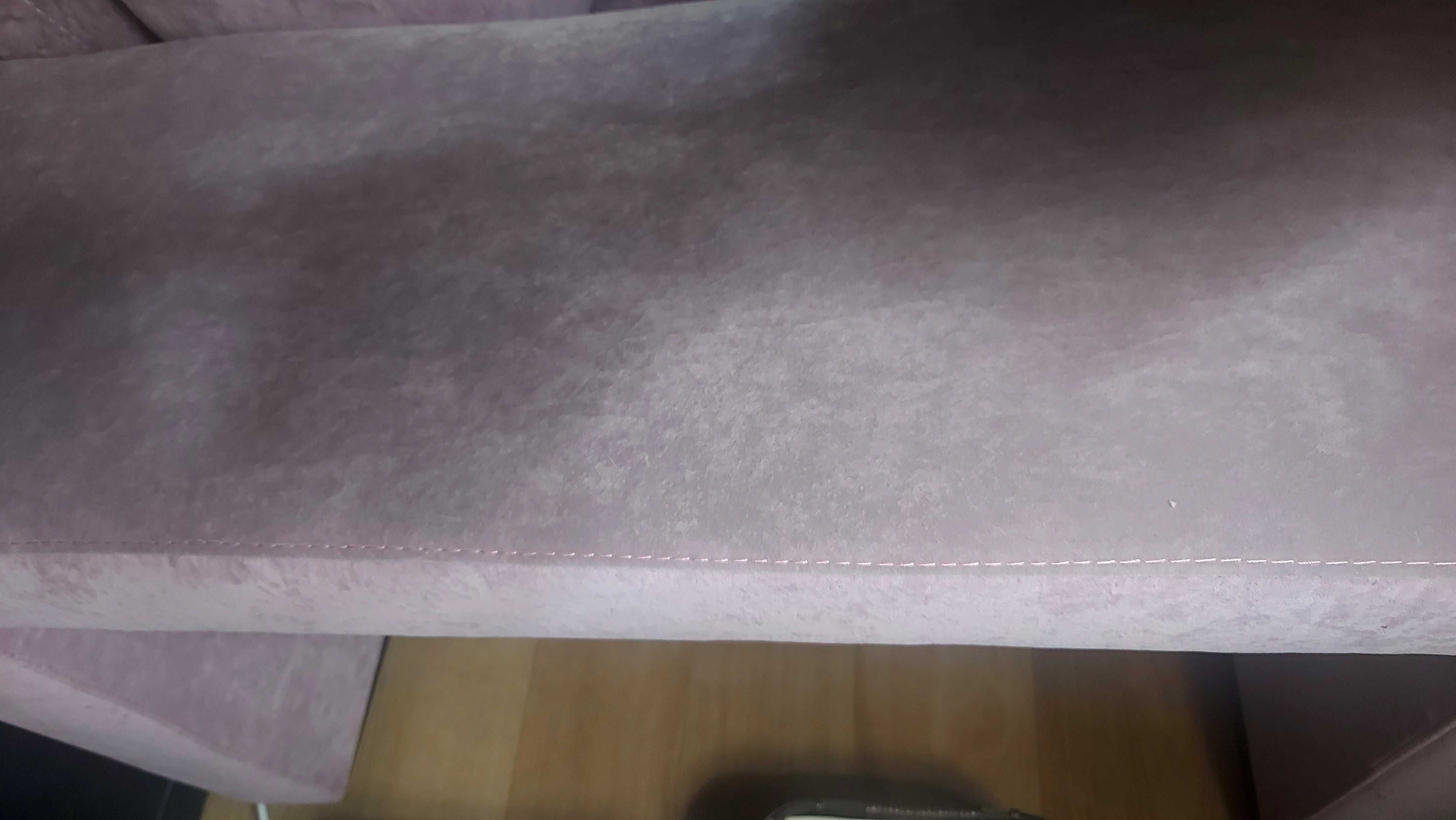 Sofá em tecido anti gato