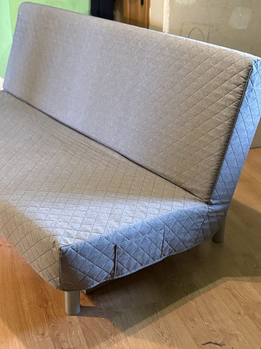 Sofa rozkładana Ikea 3-osobowa Nyhamn plus pokrowiec Dagra