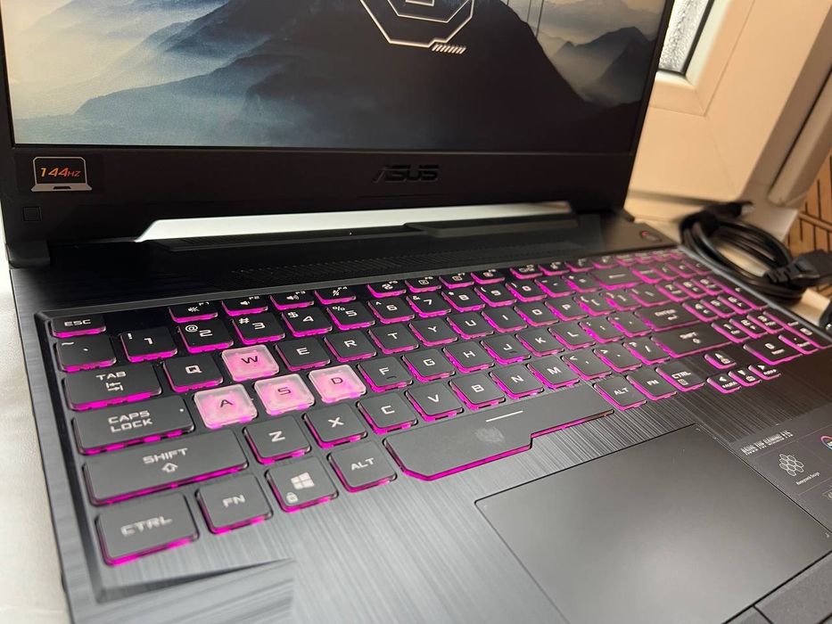 Игровой ноутбук Asus Tuf Gaming l i5 10300H l RTX 2060 l 16gb l ssd512