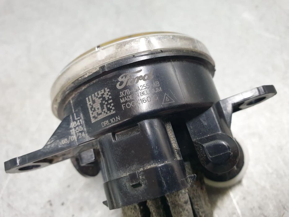 Farol nevoeiro frente esquerdo FORD Kuga III (DFK)