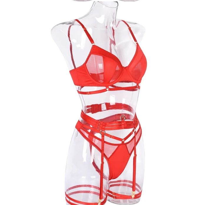 Эротический сексуальный комплект бюстгальтер трусики стринги прозрачны