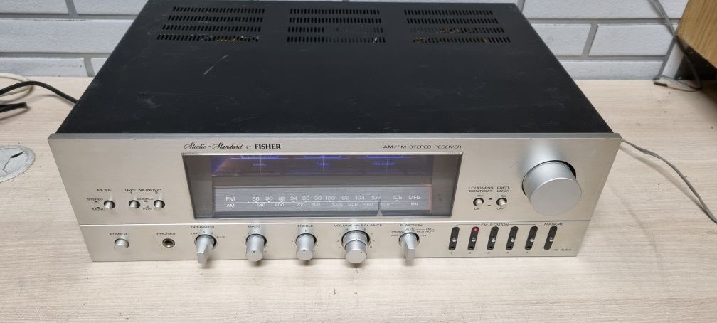Amplituner hi-fi stereo FISHER RS-3050