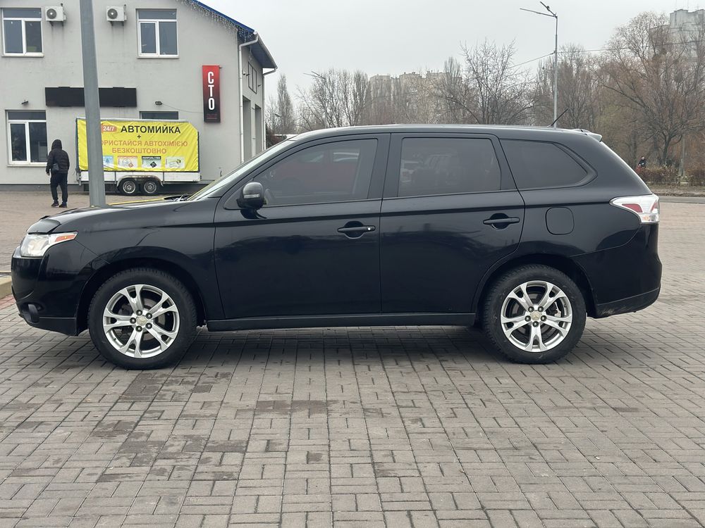 Mitsubishi outlander